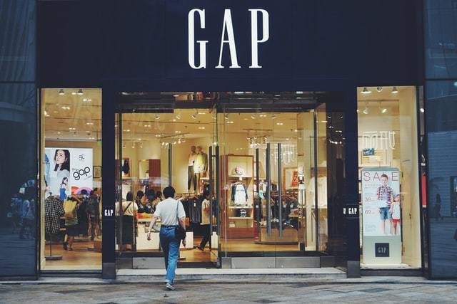 GAPのメンズコーデはダサい？女子ウケ最悪のNG例〜お洒落に着こなすコツまで解説！