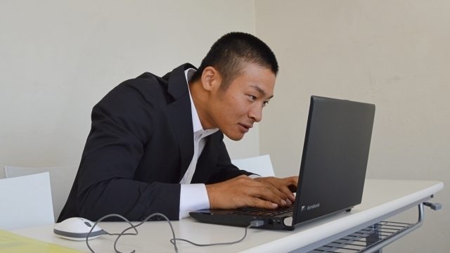 社会人で坊主はダメって本当？薄毛でハゲなら潔く刈るべき？印象の口コミも！